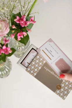 ZUSSS Versiering & Inpakken*10 tegoedbonnen in doosje color multi