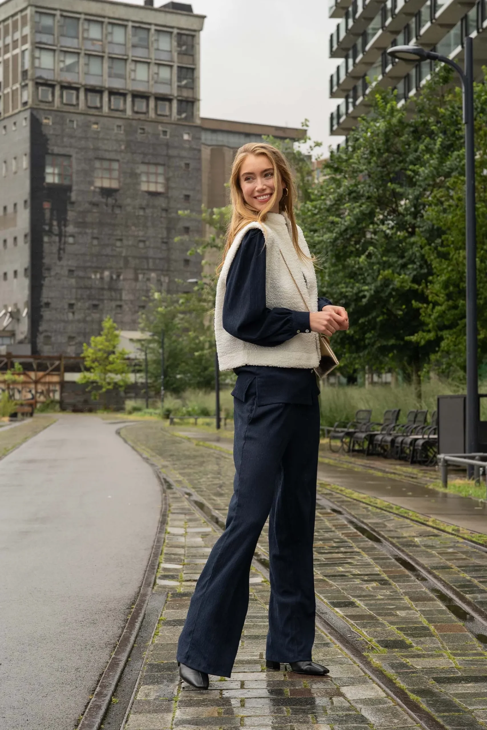 ZUSSS Broeken & Jeans*broek van crinkle stof donkerblauw