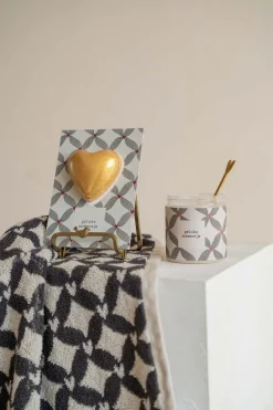 ZUSSS Verzorgingsproducten*bruisbal hartje op kaart geluksmomentje antracietgrijs/roze antracietgrijs/rozerood