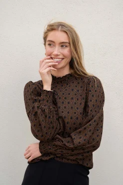 ZUSSS Tops*col met blockprint zwart/camel