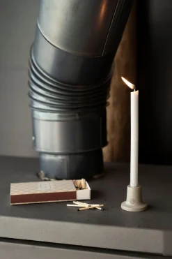 ZUSSS Kaarsen*doosje met 10 smalle kaarsjes lichtgrijs