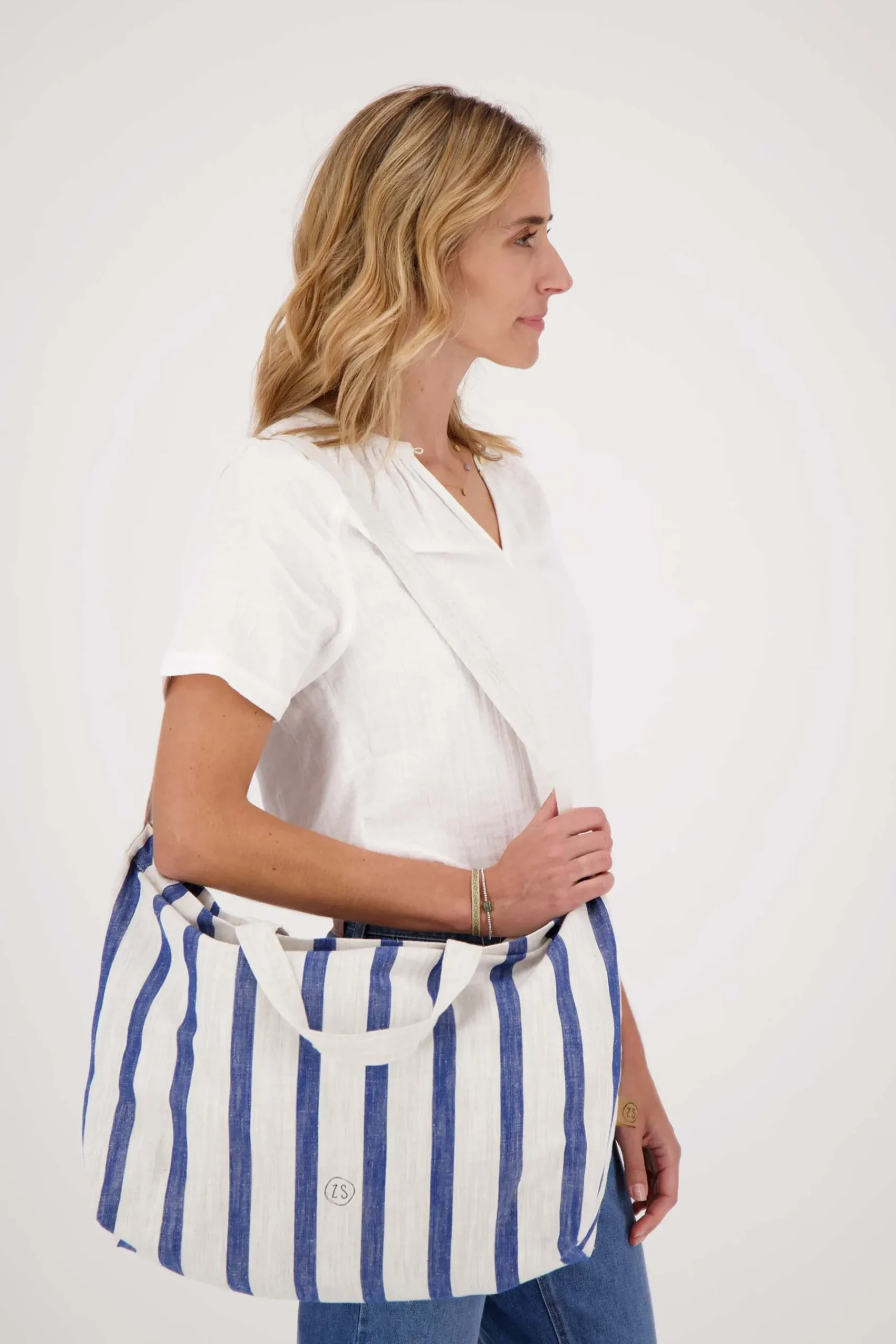 ZUSSS Schoudertassen & Handtassen*grote boodschappentas gestreept peper en zout/kobaltblauw kobaltblauwgestreept