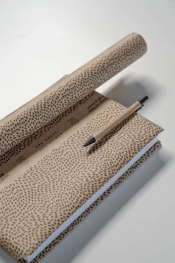 ZUSSS Versiering & Inpakken*Kadopapier spikkels