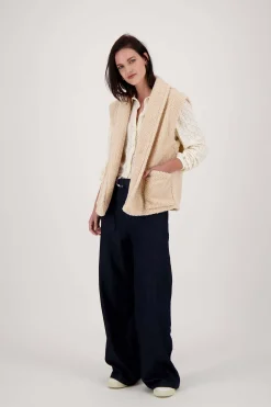 ZUSSS Vesten*lang teddy gilet met zakken off white offwhite