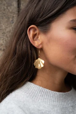 ZUSSS Oorbellen*oorhangers ginkgo blad goud