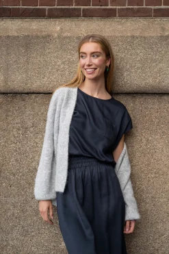 ZUSSS Vesten*openvallend vest lichtgrijs