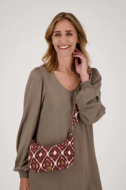 ZUSSS Schoudertassen & Handtassen*schoudertasje met ikat print zand/roodbruin