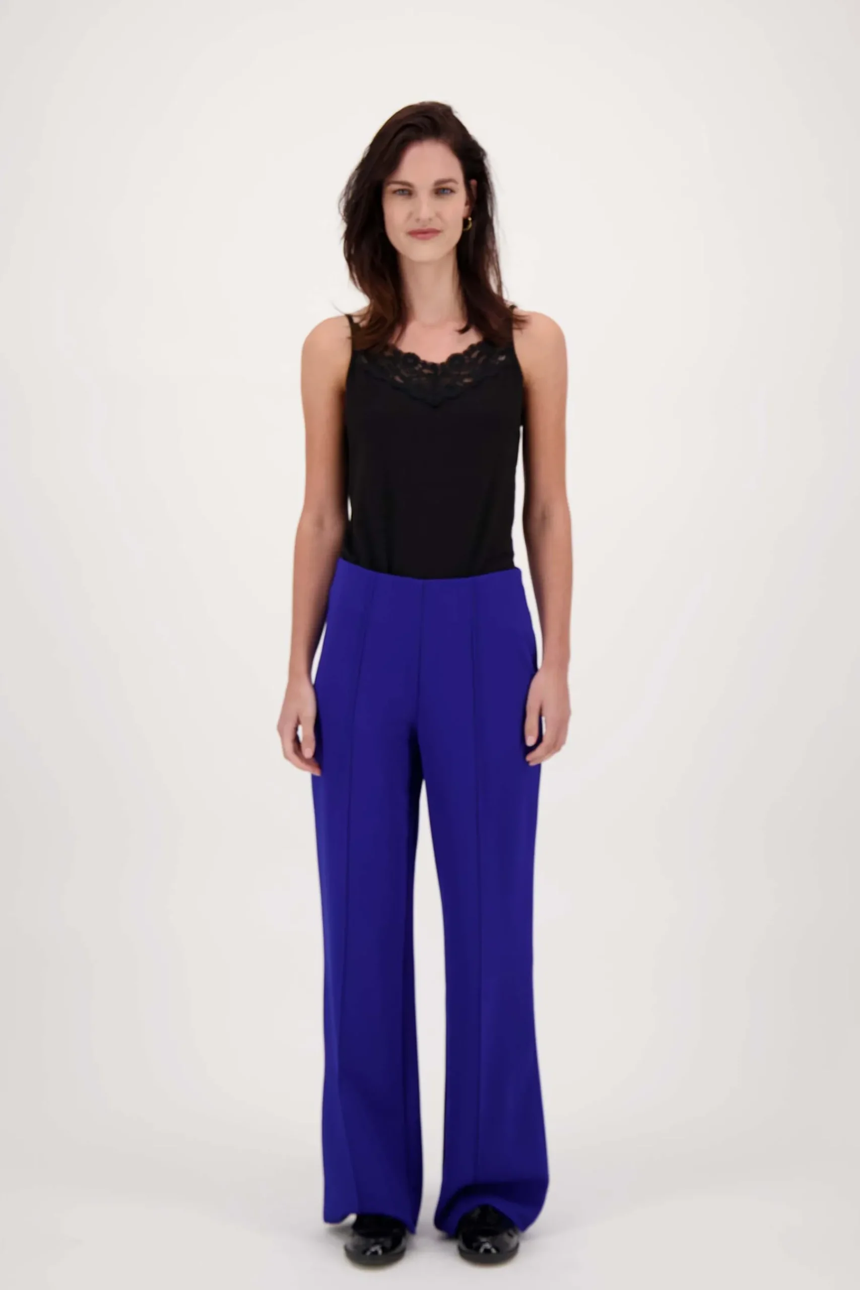 ZUSSS Tops*spaghetti top met kant zwart